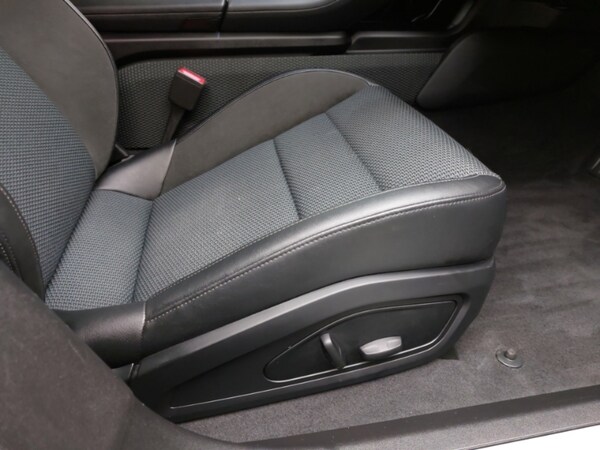Used Porsche Taycan 2022 for sale - 75652631: Photo 15