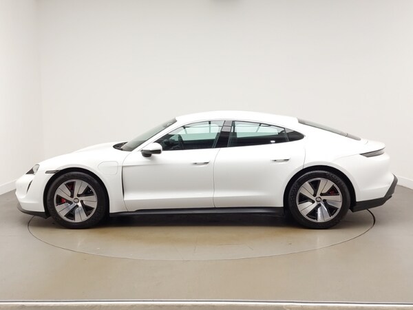 Used Porsche Taycan 2022 for sale - 75652631: Photo 4