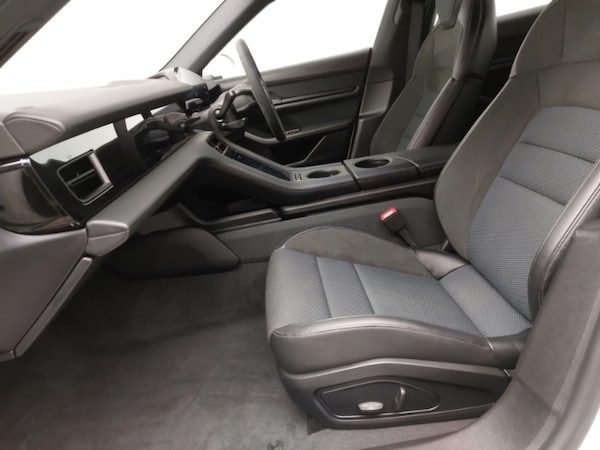 Used Porsche Taycan 2022 for sale - 75652631: Photo 5