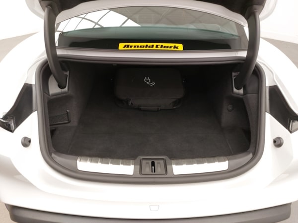 Used Porsche Taycan 2022 for sale - 75652631: Photo 8