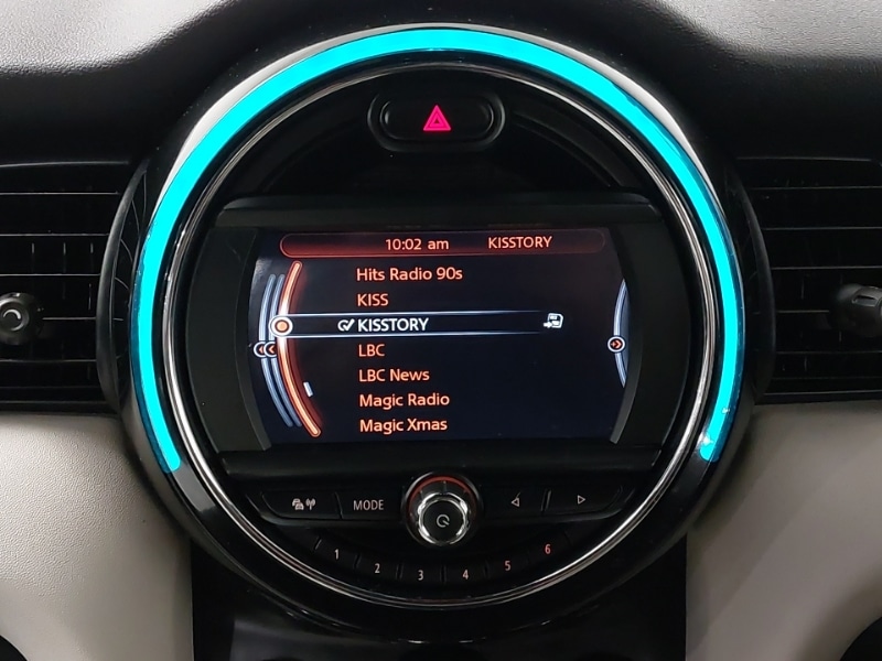 Used MINI Convertible 2016 for sale - 76901949: Photo 10