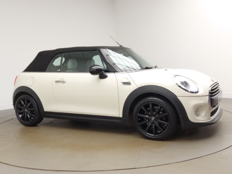 Used MINI Convertible 2016 for sale - 76901949: Photo 13