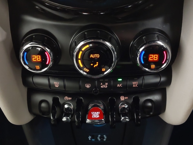 Used MINI Convertible 2016 for sale - 76901949: Photo 16