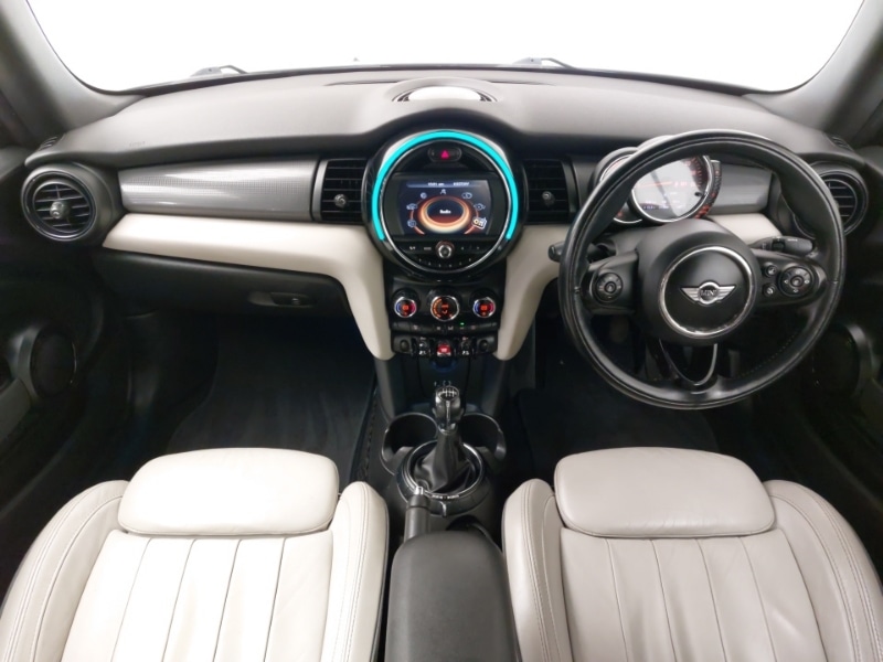 Used MINI Convertible 2016 for sale - 76901949: Photo 2