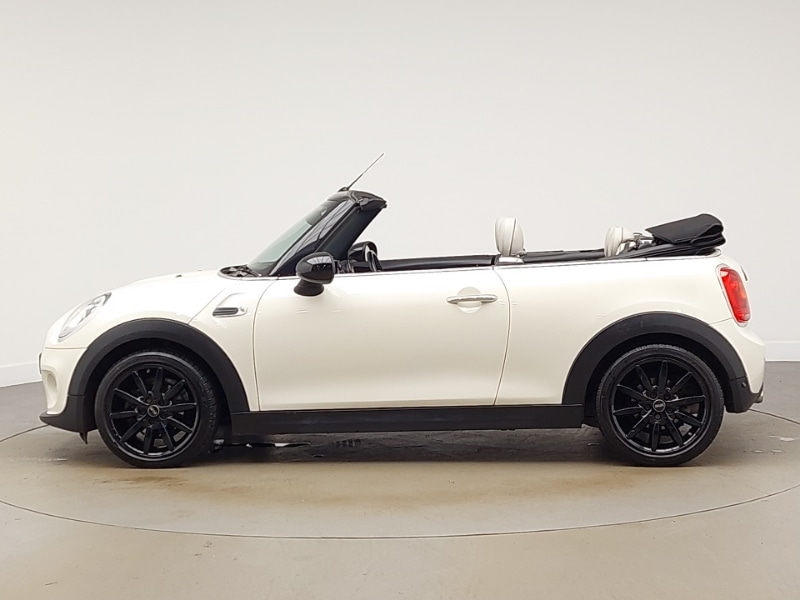Used MINI Convertible 2016 for sale - 76901949: Photo 4