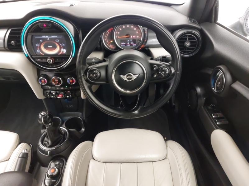 Used MINI Convertible 2016 for sale - 76901949: Photo 7