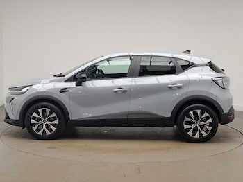 Used Renault Captur 2025 for sale - 76713720: Photo