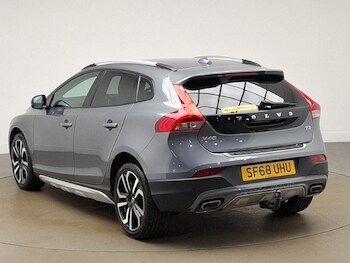 Used Volvo V40 2018 for sale - 78333738: Photo