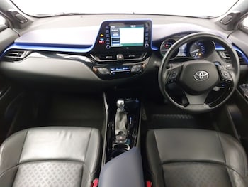 Used Toyota C-HR 2020 for sale - 76058714: Photo