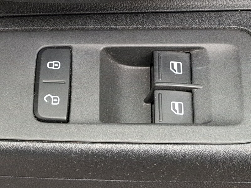 Used Volkswagen up! 2015 for sale - 77644191: Photo 15