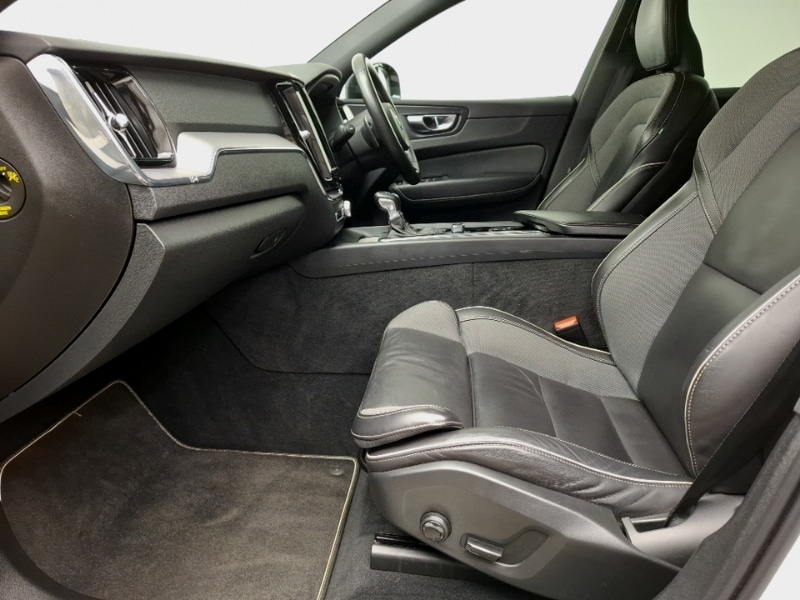 Used Volvo XC60 2020 for sale - 77209348: Photo 5