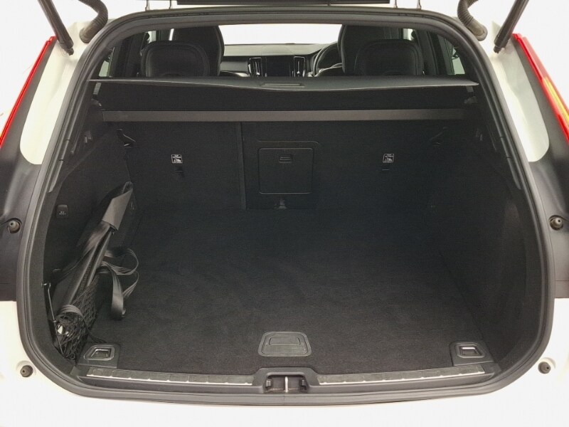 Used Volvo XC60 2020 for sale - 77209348: Photo 8