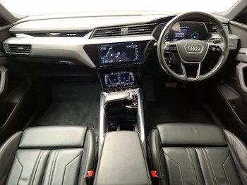 Used Audi e-tron 2021 for sale - 76465220: Photo