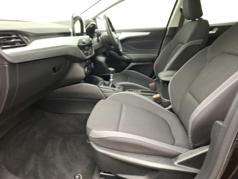 Used Ford Focus 2019 for sale - 78041007: Photo 5