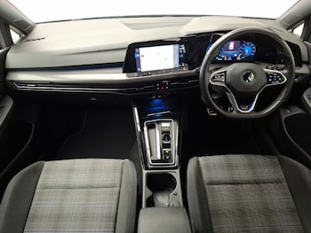 Used Volkswagen Golf 2022 for sale - 77338500: Photo