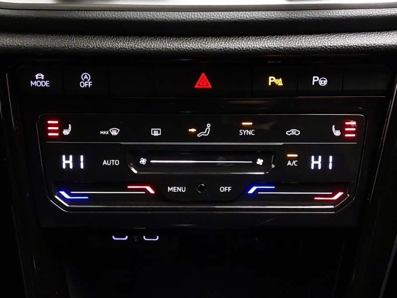 Used Volkswagen T-Roc 2022 for sale - 76779279: Photo 16