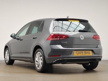 Used Volkswagen Golf 2019 for sale - 76983166: Photo