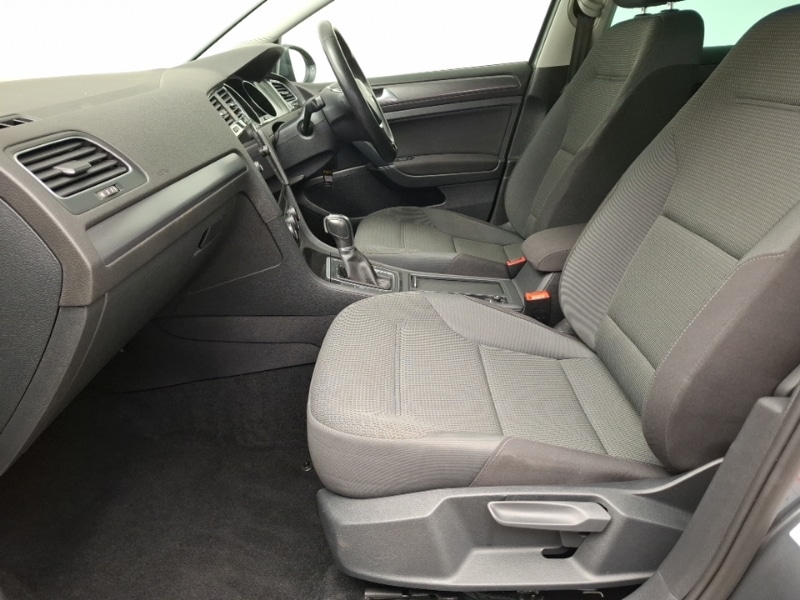 Used Volkswagen Golf 2019 for sale - 76983166: Photo 5