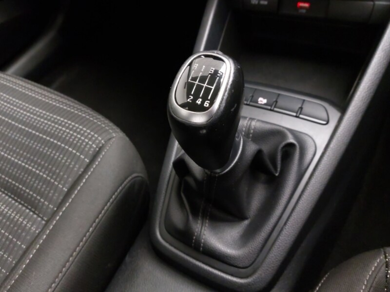 Used Kia Stonic 2023 for sale - 77652177: Photo 15