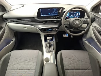 Used Hyundai BAYON 2024 for sale - 76975146: Photo