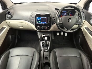 Used Renault Captur 2019 for sale - 78537800: Photo