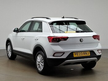 Used Volkswagen T-Roc 2023 for sale - 78523159: Photo