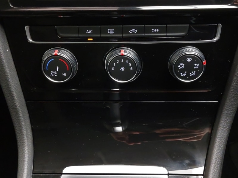 Used Volkswagen Golf 2018 for sale - 77338405: Photo 16