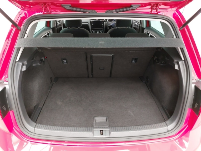 Used Volkswagen Golf 2018 for sale - 77338405: Photo 8