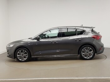 Used Ford Focus 2023 for sale - 78013522: Photo