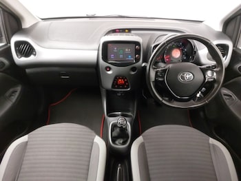 Used Toyota AYGO 2019 for sale - 76244230: Photo 2