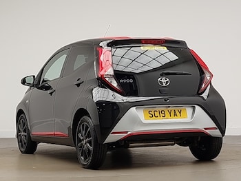 Used Toyota AYGO 2019 for sale - 76244230: Photo 3