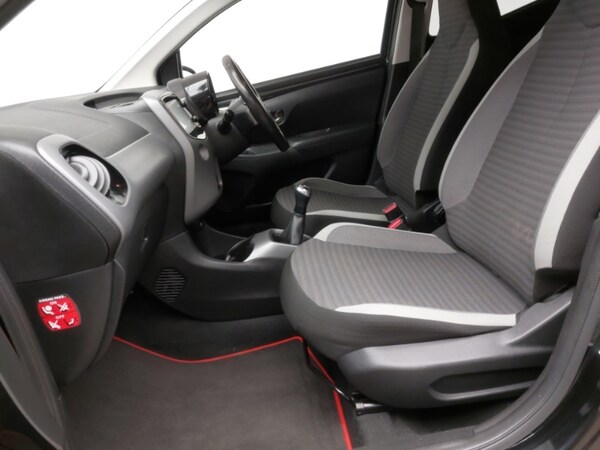 Used Toyota AYGO 2019 for sale - 76244230: Photo 5