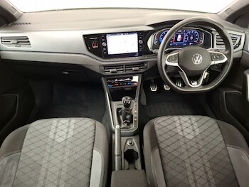 Used Volkswagen Taigo 2024 for sale - 76145106: Photo 2