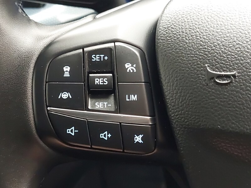 Used Ford Focus 2023 for sale - 77907928: Photo 18