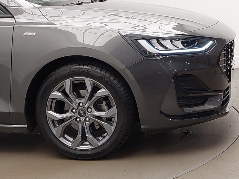 Used Ford Focus 2023 for sale - 78041054: Photo 9