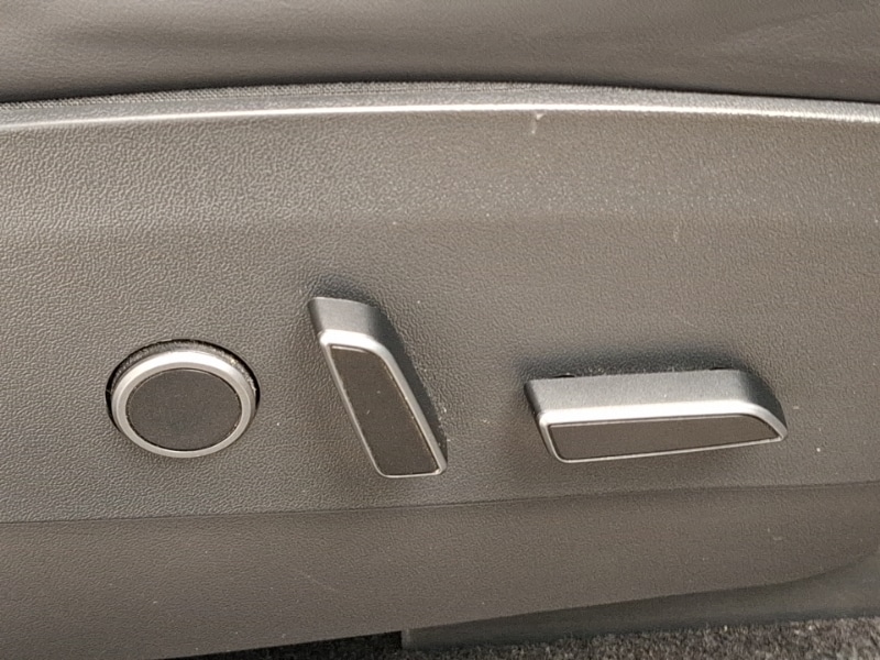Used Tesla Model Y 2022 for sale - 76183606: Photo 16