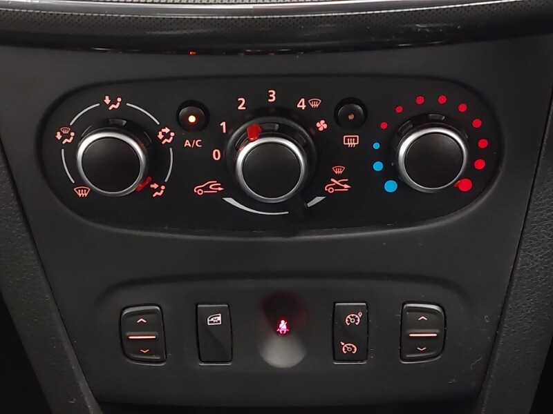 Used Dacia Sandero Stepway 2018 for sale - 77751859: Photo 15