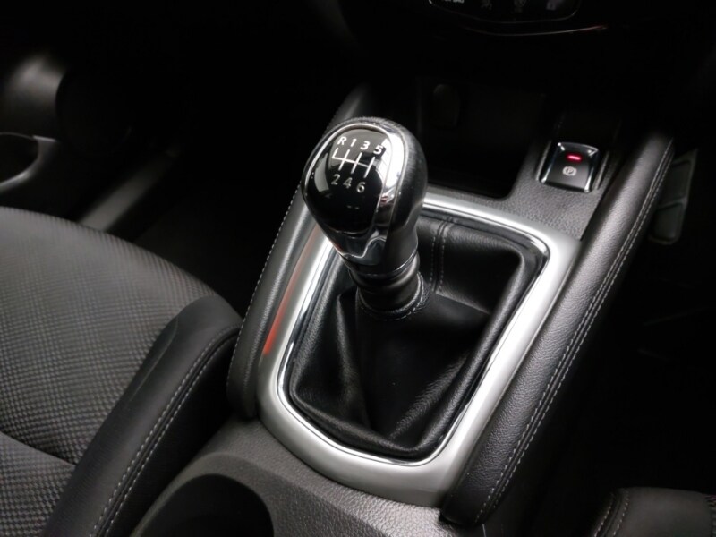 Used Nissan Qashqai 2017 for sale - 76579360: Photo 16