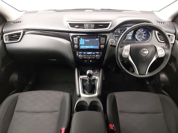 Used Nissan Qashqai 2017 for sale - 76579360: Photo