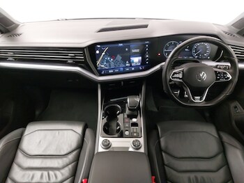 Used Volkswagen Touareg 2020 for sale - 77947778: Photo