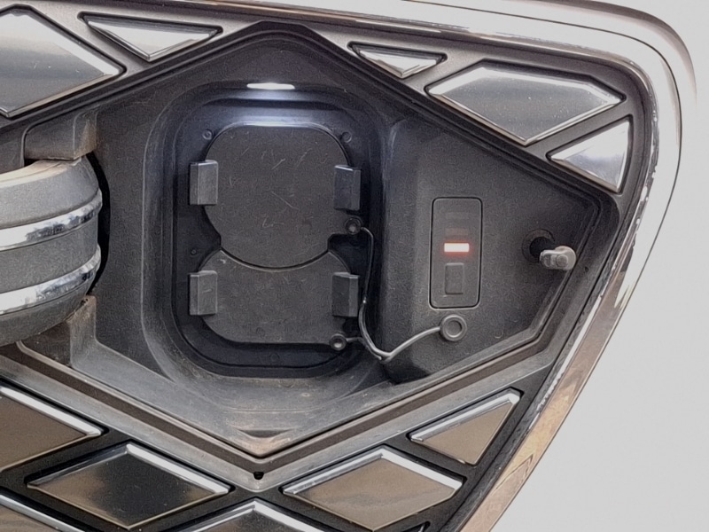 Used Genesis GV70 2023 for sale - 76108016: Photo 14