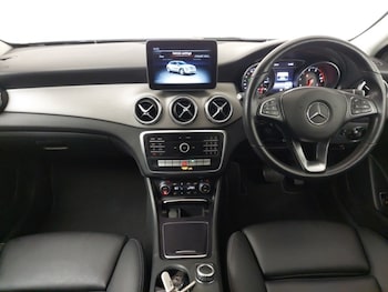 Used Mercedes-Benz GLA 2019 for sale - 76166128: Photo