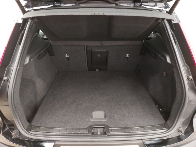 Used Volvo XC40 2021 for sale - 77086949: Photo 8