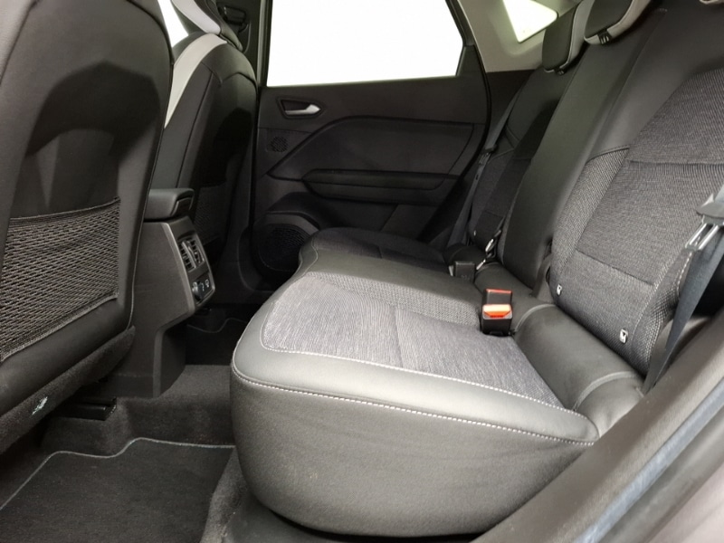 Used Renault Captur 2023 for sale - 76920314: Photo 6