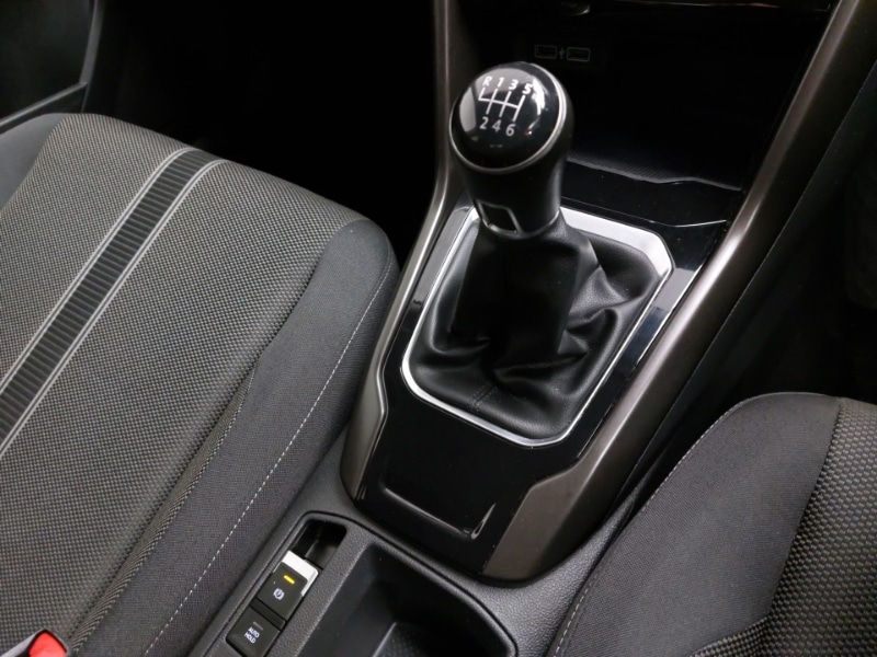 Used Volkswagen T-Roc 2019 for sale - 76788862: Photo 15