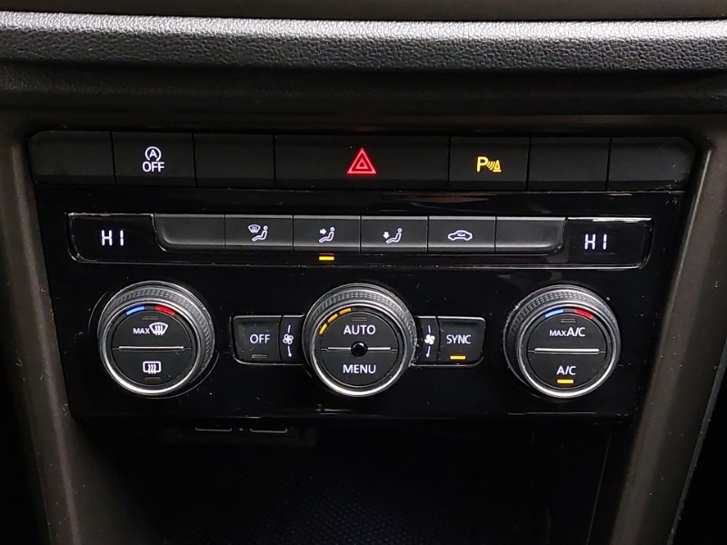 Used Volkswagen T-Roc 2019 for sale - 76788862: Photo 16