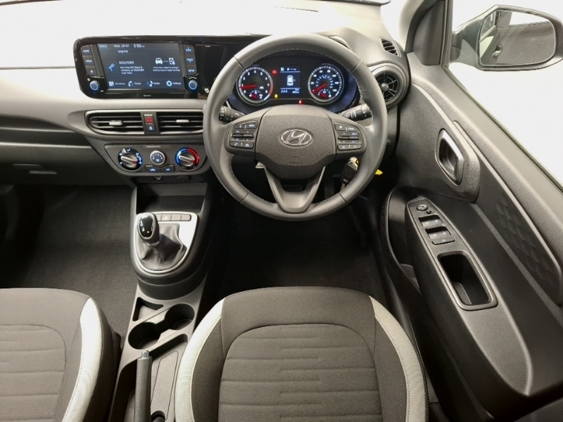 Used Hyundai i10 2023 for sale - 77352941: Photo 7