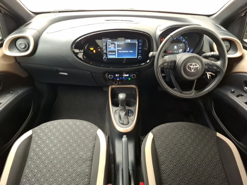 Used Toyota Aygo X 2022 for sale - 76639098: Photo 2