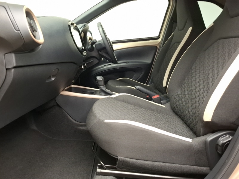 Used Toyota Aygo X 2022 for sale - 76639098: Photo 5