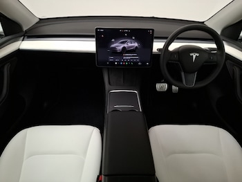 Used Tesla Model Y 2023 for sale - 76540491: Photo